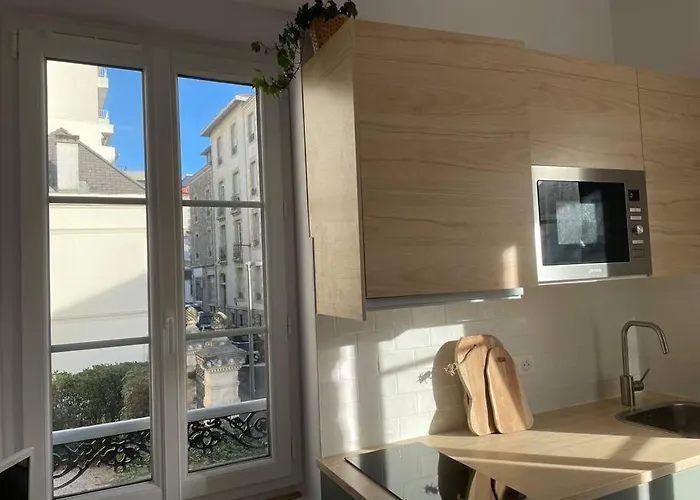 2 Min Halles, 3 Min Plages, Plein Centre. Διαμέρισμα